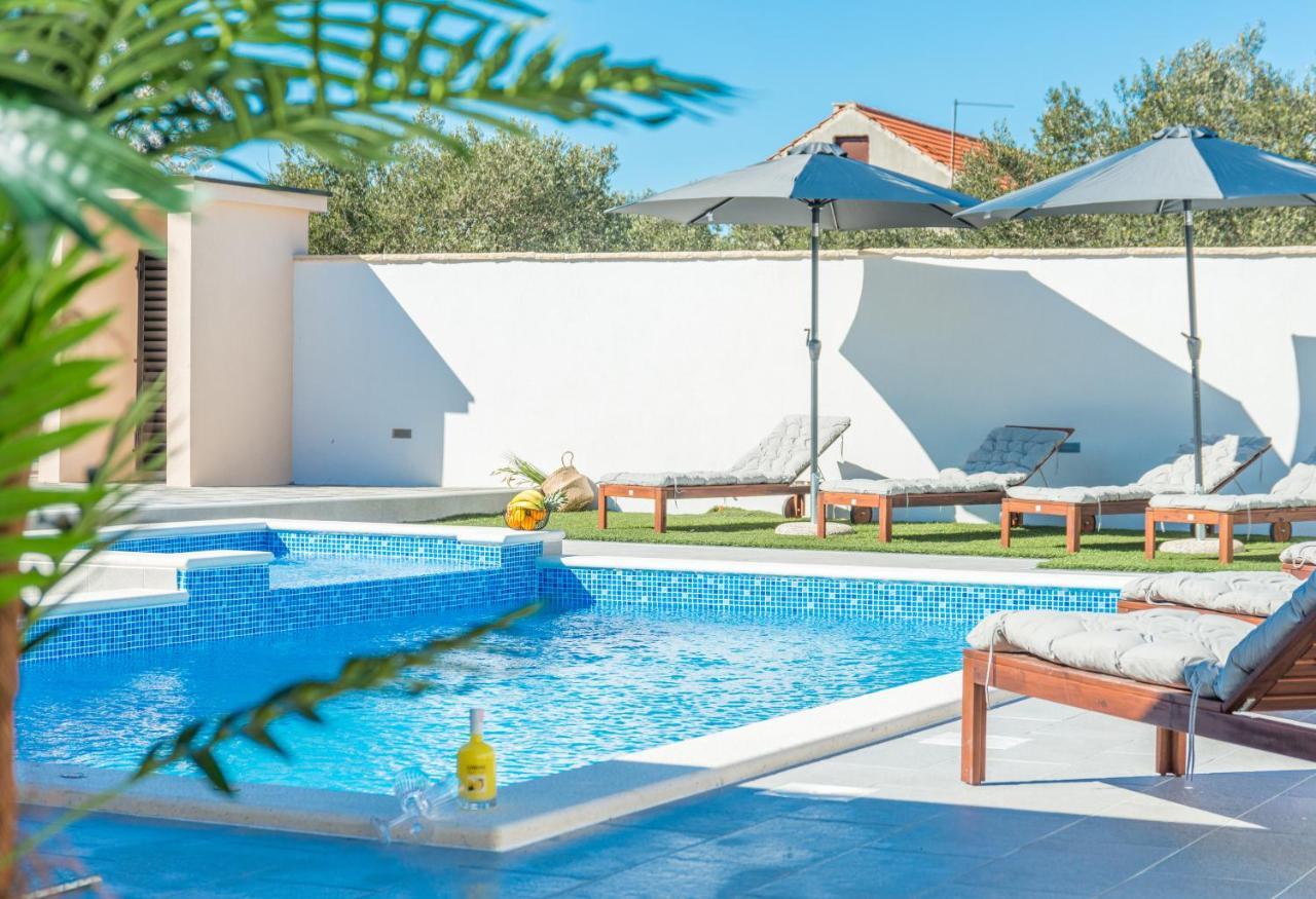 Villa Lucija Biograd Na Moru Bagian luar foto