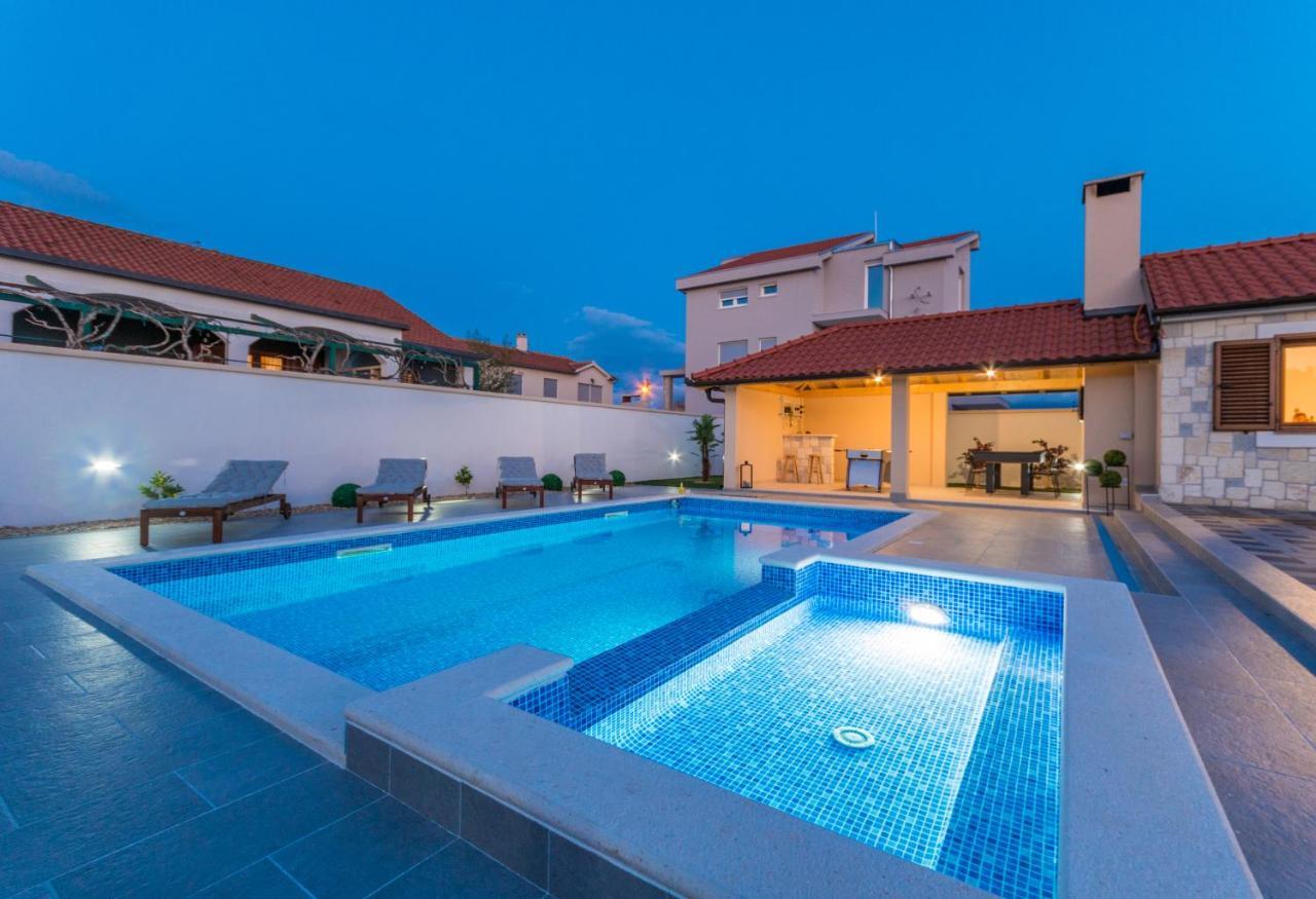 Villa Lucija Biograd Na Moru Bagian luar foto