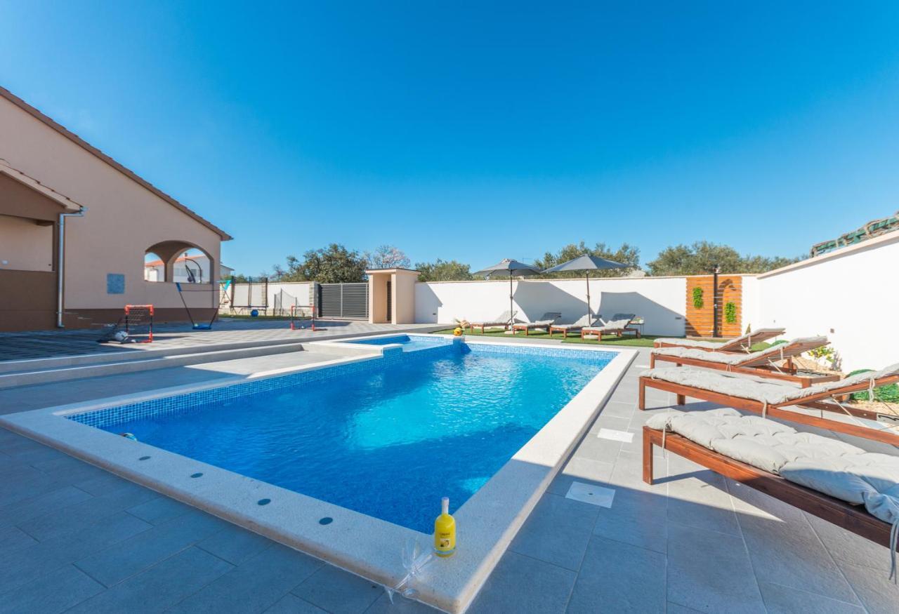 Villa Lucija Biograd Na Moru Bagian luar foto