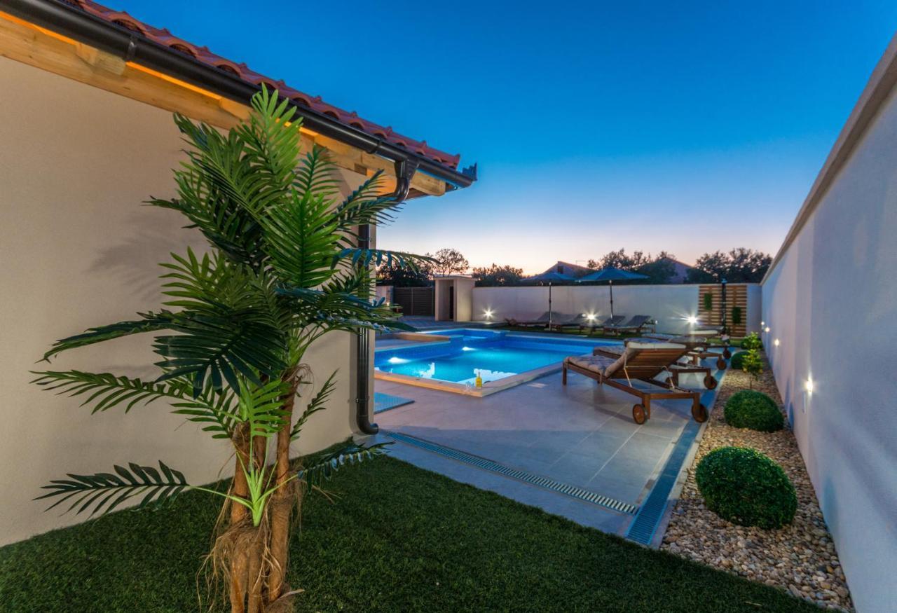 Villa Lucija Biograd Na Moru Bagian luar foto